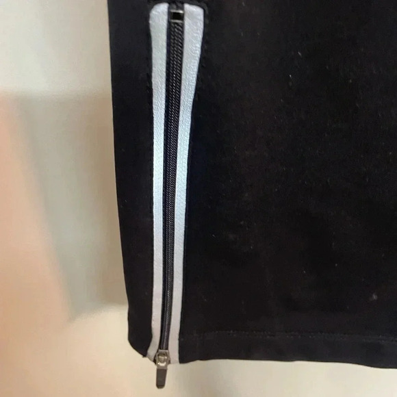 Athleta women’s black wide leg leggings size small - Picture 4 of 8